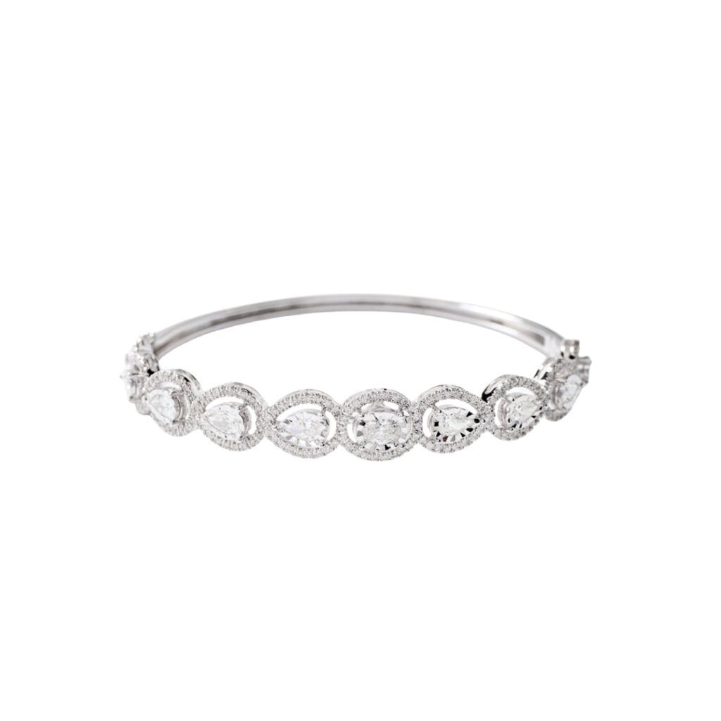 2.00 carat diamond bracelet in 14K white gold from Ann-Louise Jewellers